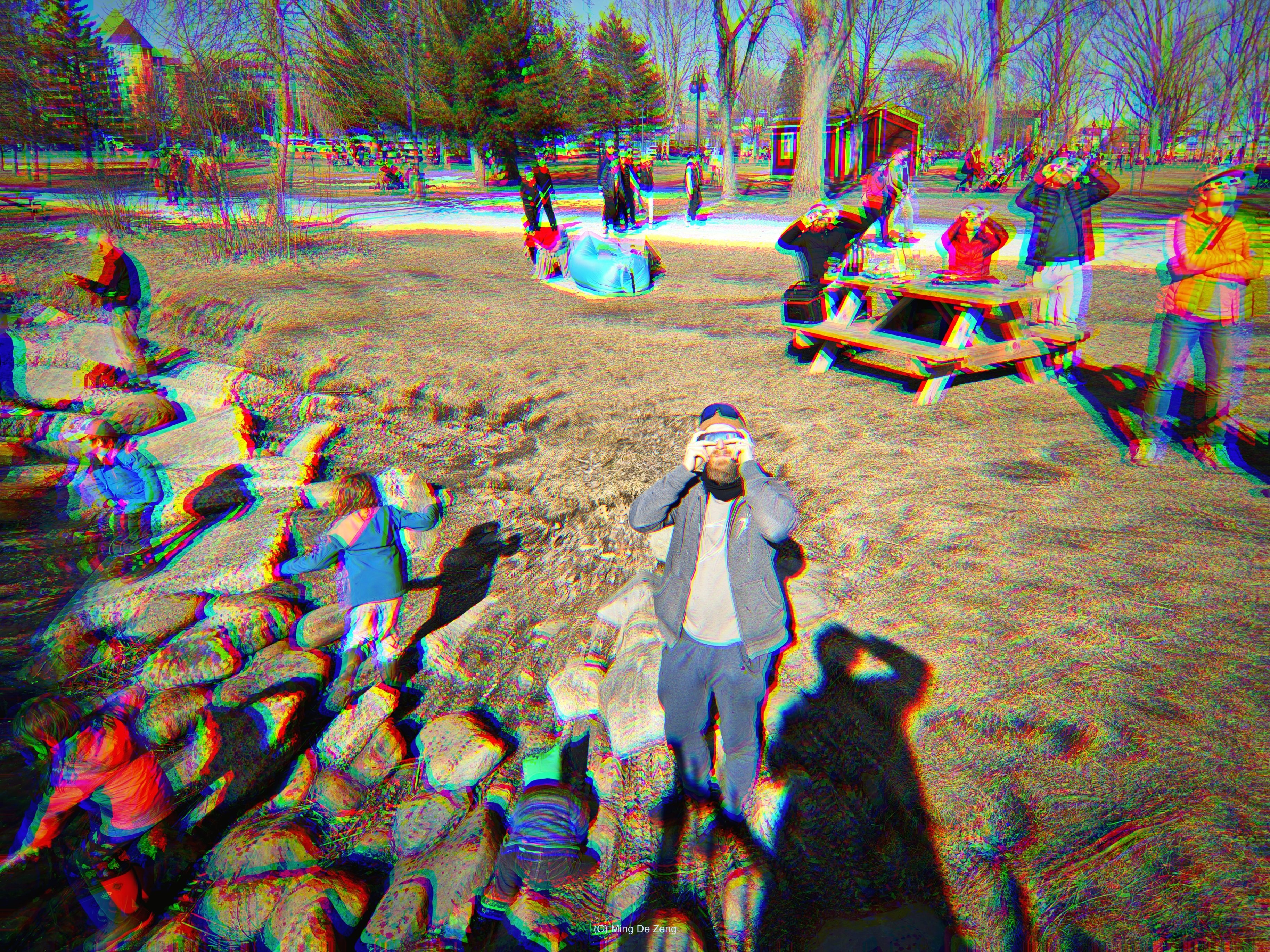 一起做梦. 一组关于擦肩而过的陌生人、脆弱连接与公共生活情绪残留的城市影像。