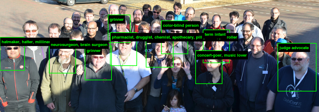 《图像网轮盘》（ImageNet Roulette）（2019）。作品将人像自动分类的结果直接暴露给观众，凸显训练数据与标签体系中的社会偏见如何被重新包装为技术判断。